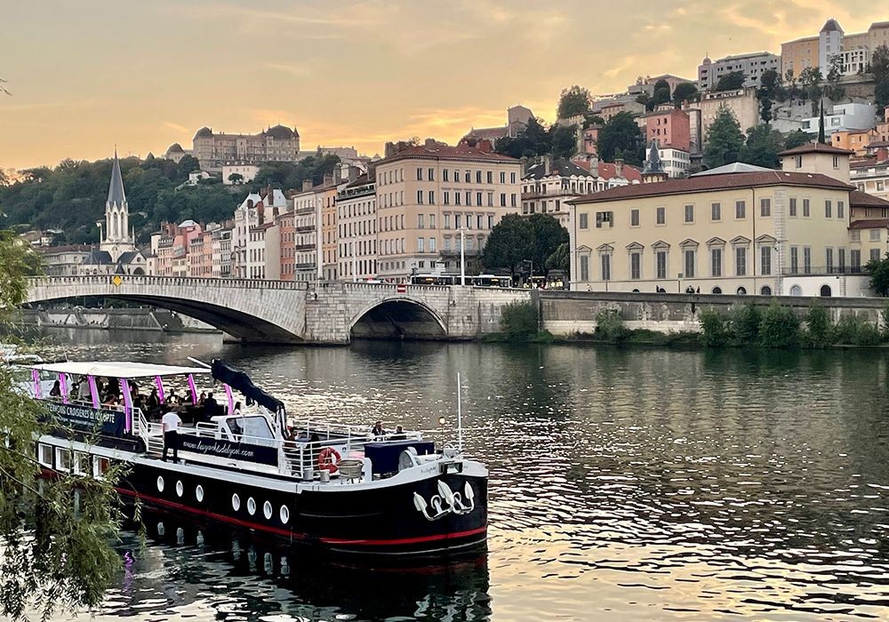  good for events - fiche Les Yachts de Lyon